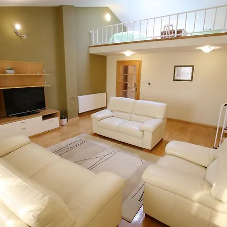Zubcic Apartman Zára